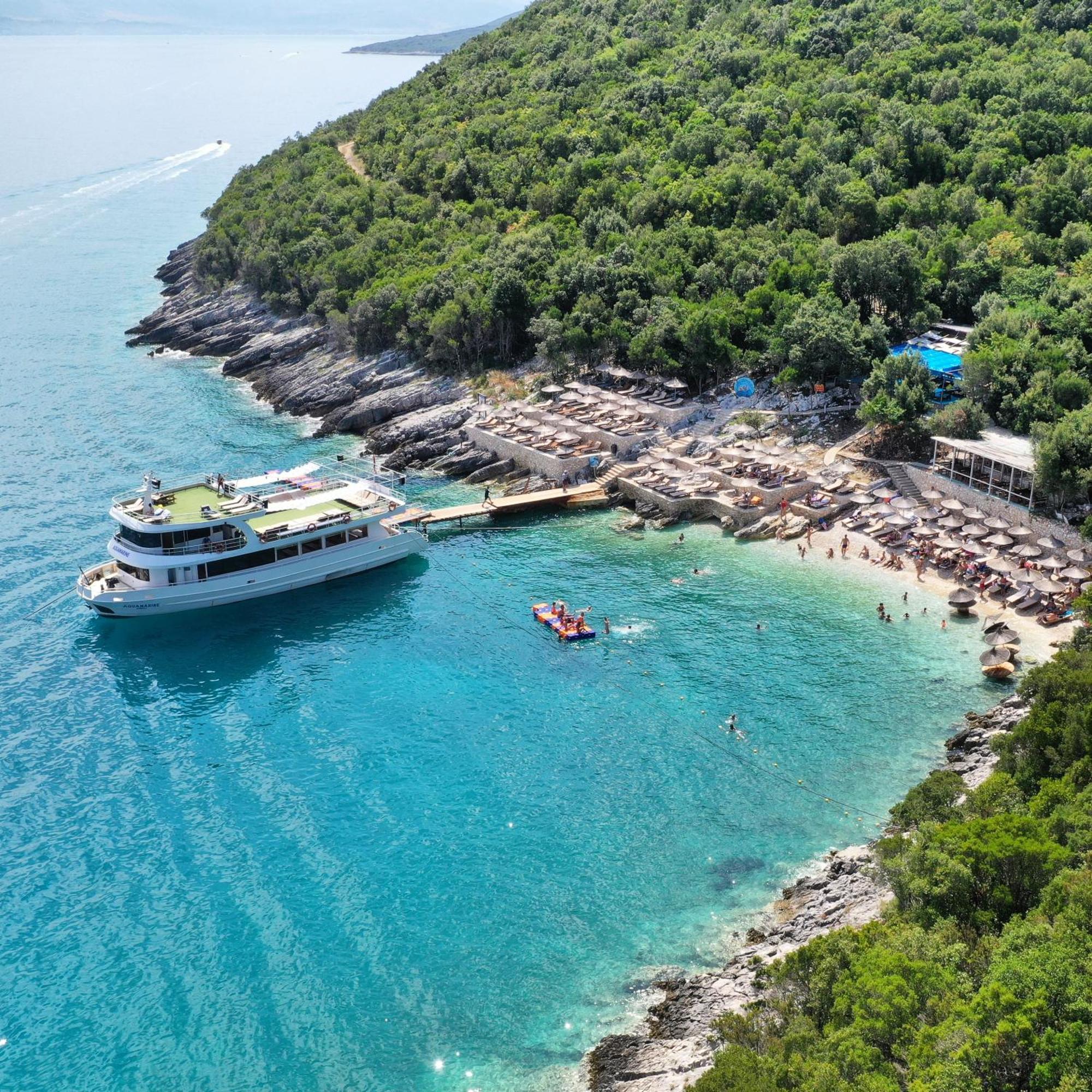 Diora'S Hotel And Apartments Влёра Экстерьер фото